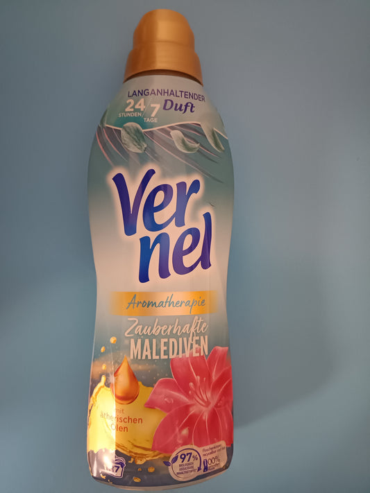 Vernel Aromatherapy Magical Maldives Fabric Softener, 814 ml (37 washes) — front
