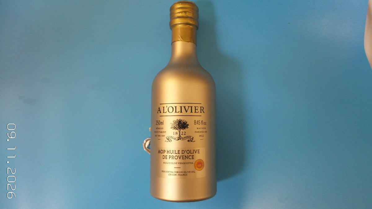 À L'Olivier AOP Extra Virgin Olive Oil de Provence, 8.45 fl oz (250ml)