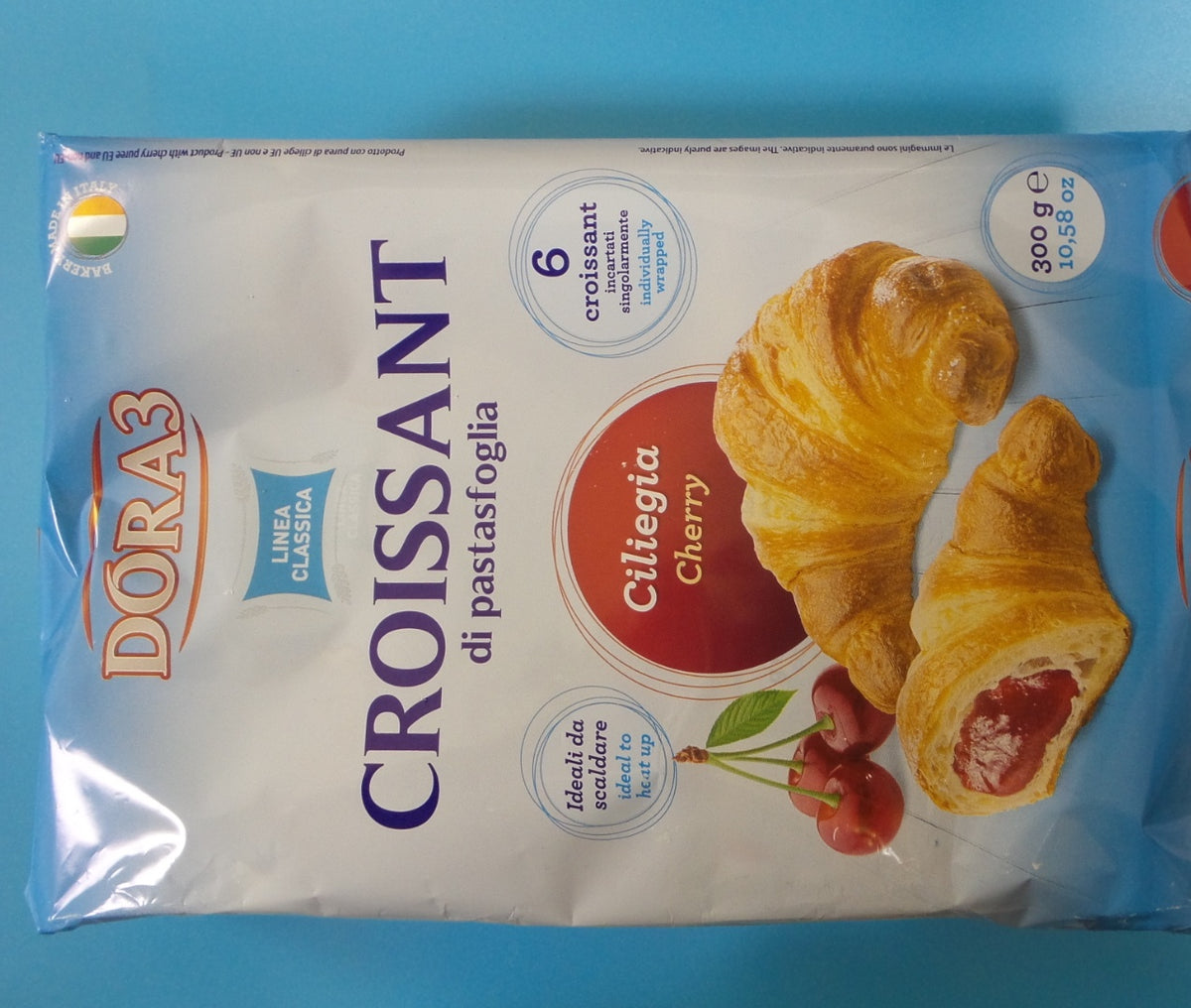 Dora3 Puff Pastry Croissants with Cherry Filling, 10.58 oz (300g)
